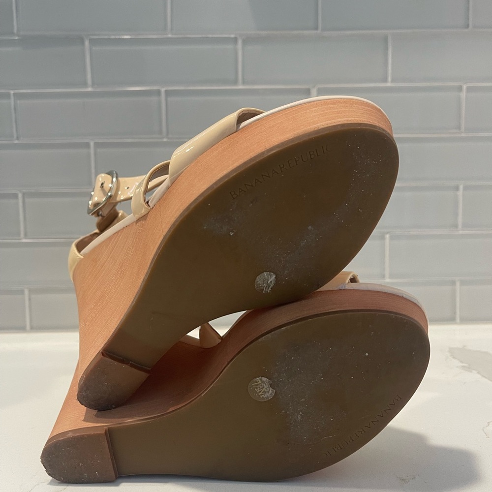 Platform Cream Wedges - Picture 4 of 6